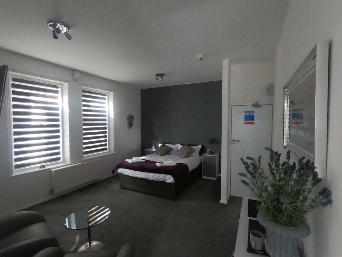 33 Hotel